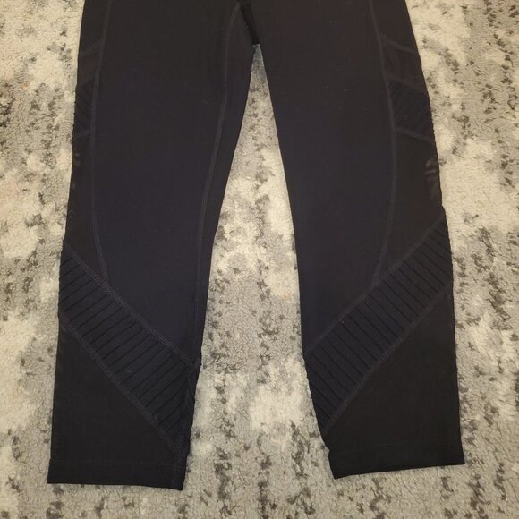 Athleta Black Fitness Leggings || Sm || EUC - Picture 6 of 7